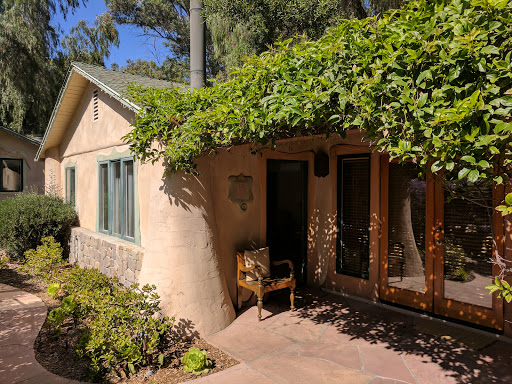 Emerald Iguana Inn image