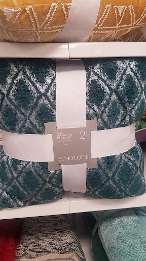 Clothing Store «Ross Dress for Less», reviews and photos, 3900 Klose Way, Richmond, CA 94806, USA