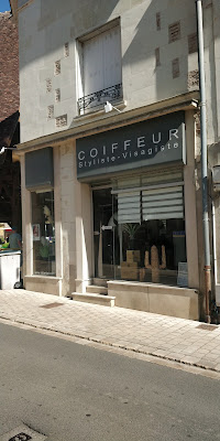 Coiffeur Stylisyte-Visagiste à Luynes