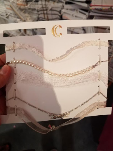 Fashion Accessories Store «Charming Charlie», reviews and photos, 4431 W 119th St, Leawood, KS 66209, USA