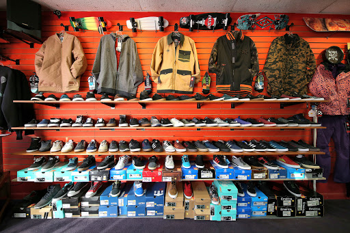 Skateboard Shop «Funtastik Skate and Snowboard Shop», reviews and photos, 18 W Main St, Mechanicsburg, PA 17055, USA