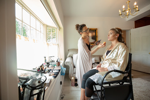 Beauty Salon «Color Bar Beauty Salon», reviews and photos, 519 N Mountain Rd, Harrisburg, PA 17112, USA