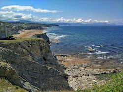 Photo de Playa de Barrika avec un rivage spacieux