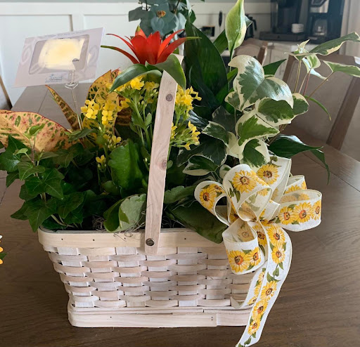 Florist «Janousek Florist Inc. & Greenhouses», reviews and photos, 4901 Charles St, Omaha, NE 68132, USA