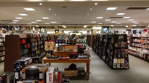 Book Store «Barnes & Noble», reviews and photos, 1201 42nd St S, Fargo, ND 58103, USA