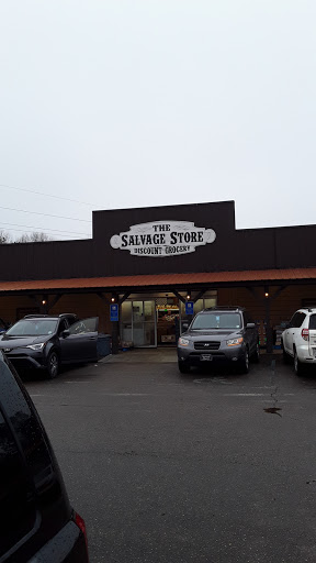 Grocery Store «The Salvage Store Discount Grocery», reviews and photos, 82540 LA-25, Folsom, LA 70437, USA