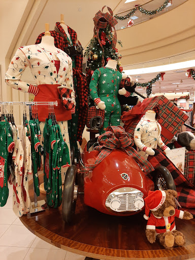 Department Store «Von Maur», reviews and photos, 1530 Polaris Pkwy, Columbus, OH 43240, USA