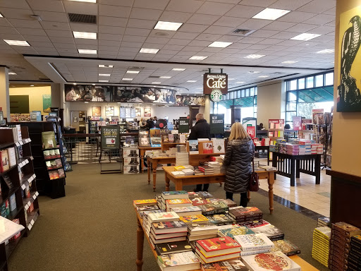 Book Store «Barnes & Noble», reviews and photos, 9891 Waterstone Blvd, Cincinnati, OH 45249, USA