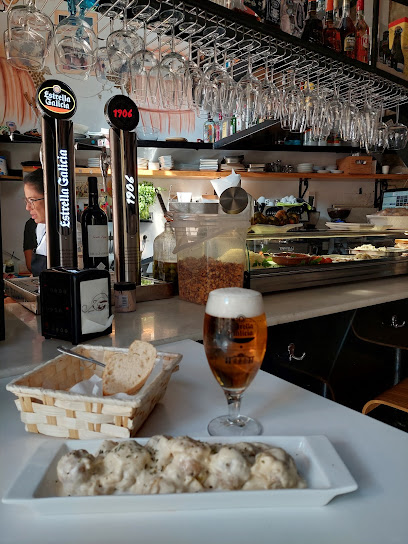 Gastro-bar La Coveta - C/ de Balmes, 6, 03004 Alacant, Alicante, Spain