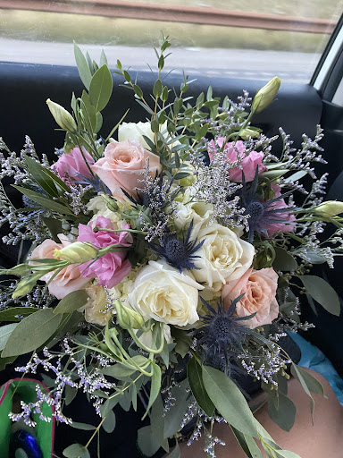 Florist «Mercer Island Florist», reviews and photos, 3006 78th Ave SE, Mercer Island, WA 98040, USA