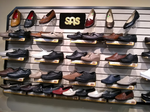 Shoe Store «Globe Shoes», reviews and photos, 73 NJ-17, Paramus, NJ 07652, USA