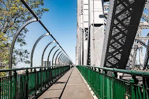 Story Bridge walking path and cycle way image