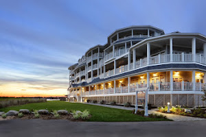 Madison Beach Hotel, Curio Collection by Hilton