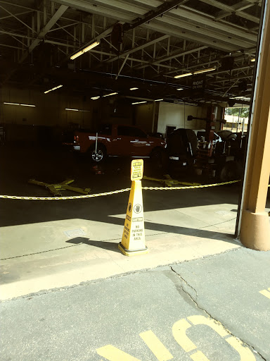 Tire Shop «Firestone Complete Auto Care», reviews and photos, 1245 Firestone Pkwy, Akron, OH 44301, USA