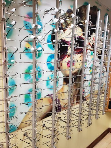 Eye Care Center «Eyeglass Encounters», reviews and photos, 1325 Market St, Philadelphia, PA 19107, USA