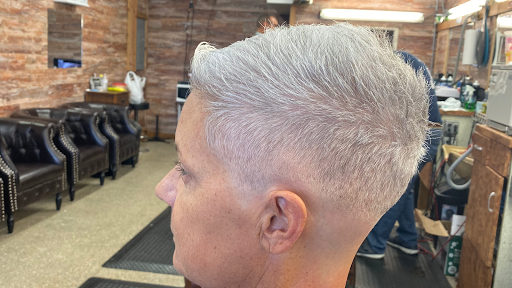 Barber Shop «Silver Clipper Barber Shop», reviews and photos, 512 21st St, Vero Beach, FL 32960, USA