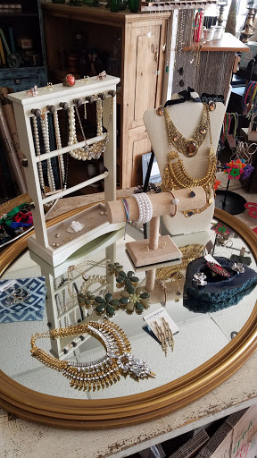 Tanning Salon «Texas Spray Tan, Spa & Boutique», reviews and photos, 7352 Senate Ave, Houston, TX 77040, USA