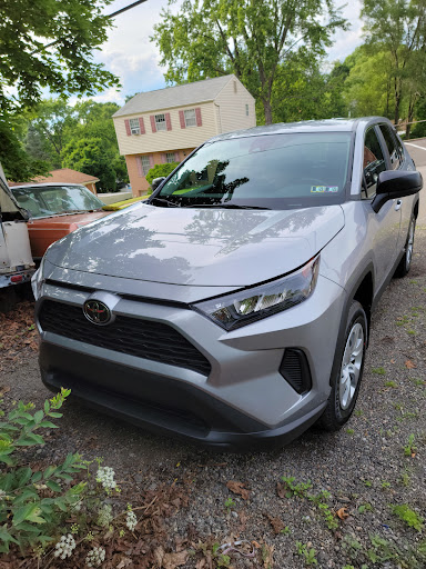 Toyota Dealer «North Hills Toyota», reviews and photos, 7401 McKnight Rd, Pittsburgh, PA 15237, USA