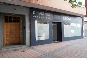 DR. ASENJO Clínica Dental CROM Segovia image