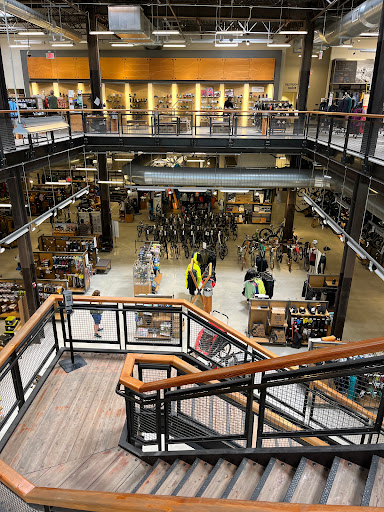 Camping Store «REI», reviews and photos, 2700 Seaglass Way, Oxnard, CA 93036, USA