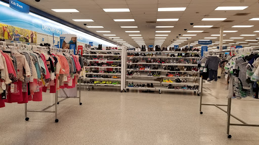 Clothing Store «Ross Dress for Less», reviews and photos, 2180 MacArthur Rd, Whitehall, PA 18052, USA