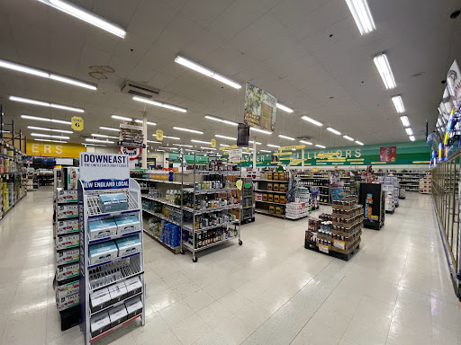 Liquor Store «Connecticut Beverage Mart», reviews and photos, 955 Washington St, Middletown, CT 06457, USA