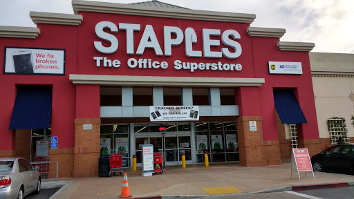 Staples, 2230 Bridgepointe Pkwy, San Mateo, CA 94404, USA, 