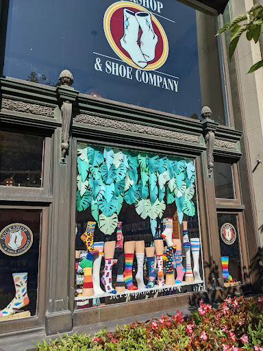 Sockshop & Shoe Company, 1515 Pacific Ave, Santa Cruz, CA 95060, USA, 