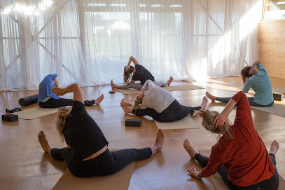 Love & Core - Pilates, Yoga, Massage, Retreats and Reflexology