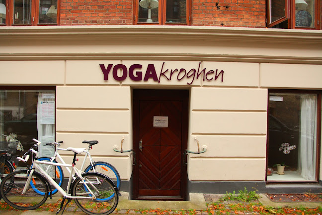 Anmeldelser af YogaKroghen i Amager Vest - Yogalokale