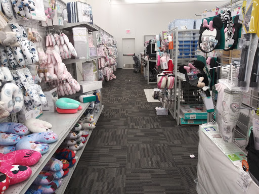 Clothing Store «Burlington Coat Factory», reviews and photos, 8225 E Kellogg Dr, Wichita, KS 67207, USA