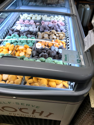 Grocery Store «Whole Foods Market», reviews and photos, 2607 W 75th St, Naperville, IL 60540, USA