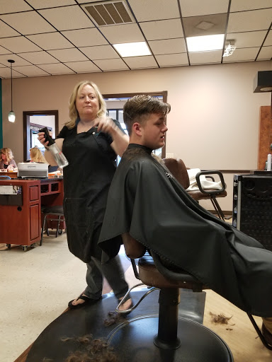 Beauty Salon «Renovations Salon & Day Spa», reviews and photos, 120 Frederick Rd # E, Thurmont, MD 21788, USA