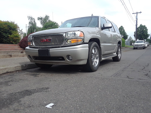 Used Car Dealer «Braidia and TNT Auto Group», reviews and photos, 3234 SE Powell Blvd, Portland, OR 97202, USA