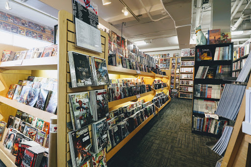 Second hand bookshops in Honolulu