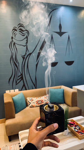 المحامية أمجاد الرويشد 