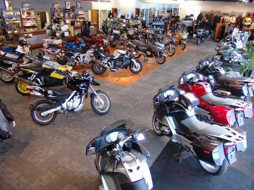 BMW Motorcycle Dealer «BMW Motorcycles of Cleveland», reviews and photos, 7315 N Aurora Rd, Aurora, OH 44202, USA