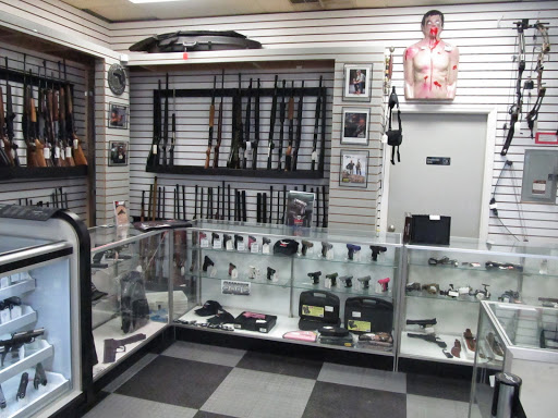 Gun Shop «V I P Pawn & Gun», reviews and photos, 2201 S Combee Rd, Lakeland, FL 33801, USA