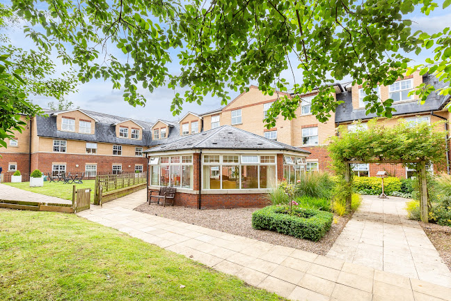 Reviews of The Willows Care Home in Milton Keynes - Retirement home