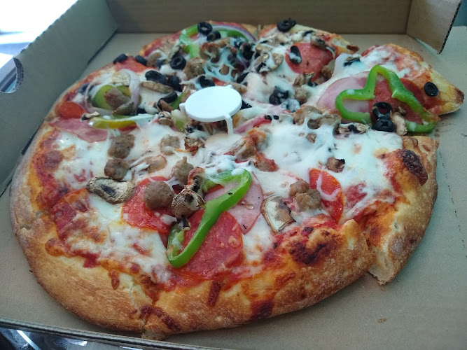 #8 best pizza place in San Bernardino - Bobo's Pizza