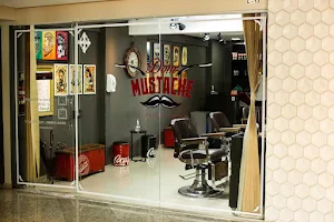 Dom Mustache Barbearia image