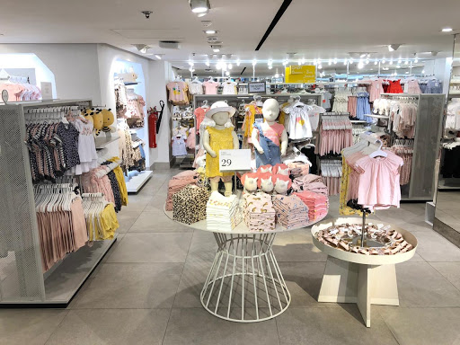 Dresses stores Dubai