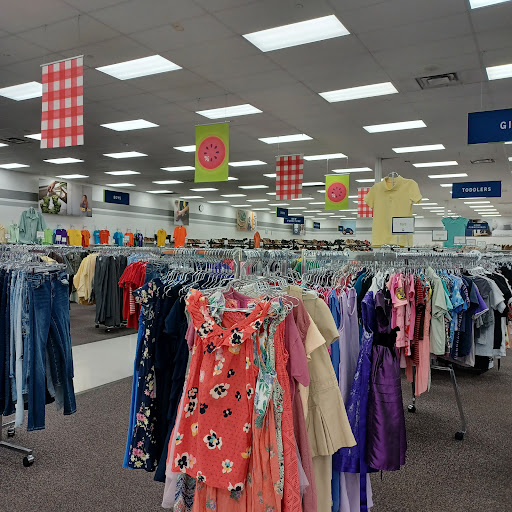 Thrift Store «Deseret Industries Thrift Store», reviews and photos, 6825 W Bell Rd, Glendale, AZ 85308, USA