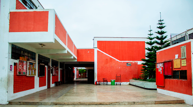 Institucion Educativa Mariscal Luzuriaga