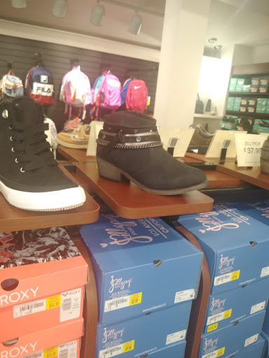 Shoe Store «Shoe Dept. Encore», reviews and photos, 12500 Winchester Rd SW, Cumberland, MD 21502, USA