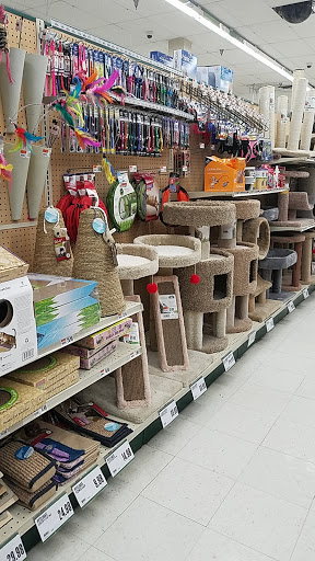 Pet Supply Store «Pet Supplies Plus», reviews and photos, 4505 S 76th St, Greenfield, WI 53220, USA
