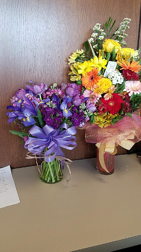 Florist «Flowers By Lili», reviews and photos, 1 Grand Ave, Englewood, NJ 07631, USA