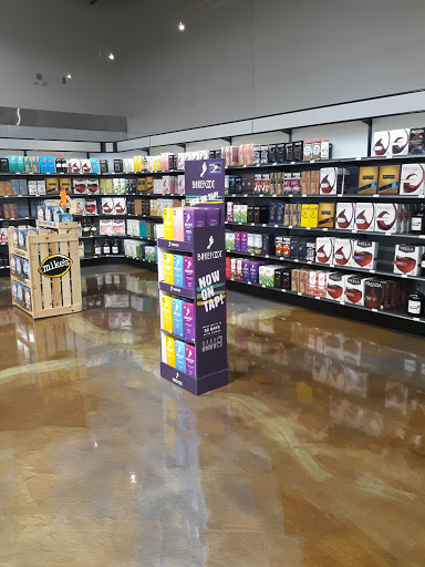 Liquor Store «99 Bottles», reviews and photos, 924 Main Ave, Moorhead, MN 56560, USA