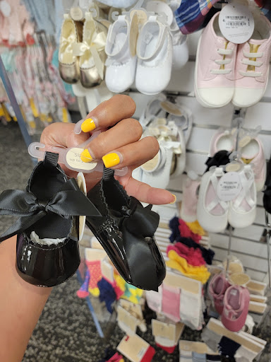 Shopping Mall «Roosevelt Mall», reviews and photos, 2339 Cottman Ave #1, Philadelphia, PA 19149, USA