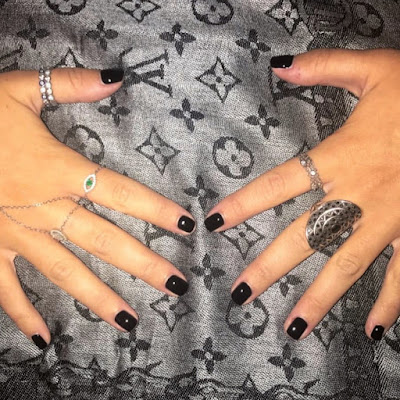 Vernis semi permanent Paris 16 eme - Esthéticienne a domicile Paris 16 eme à Paris